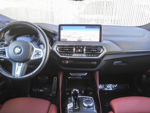 Certified 2024 BMW X4 xDrive30i w/ M Sport Package image 9