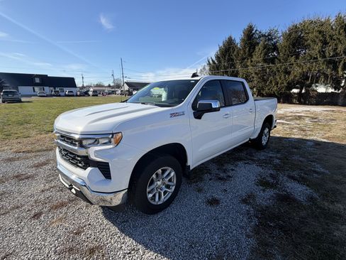 Used 2023 Chevrolet Silverado 1500 LT image 14