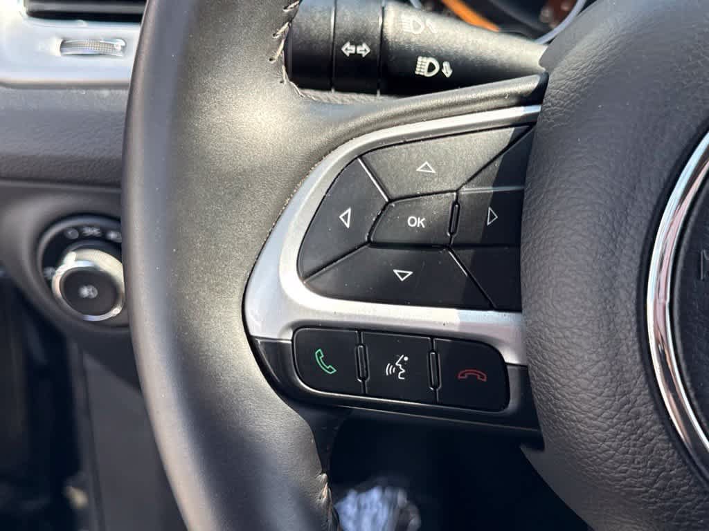 Used 2018 Jeep Compass Latitude w/ Popular Equipment Group FWD image 27