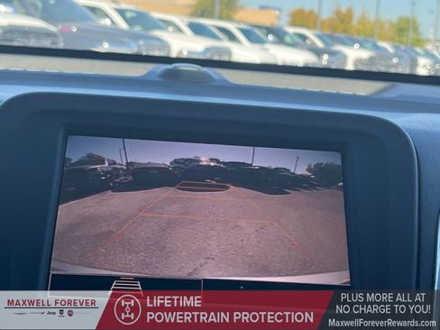 Used 2023 Chevrolet Equinox LT image 9