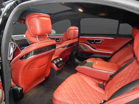 Used 2023 Mercedes-Benz S 580 S 580 image 34
