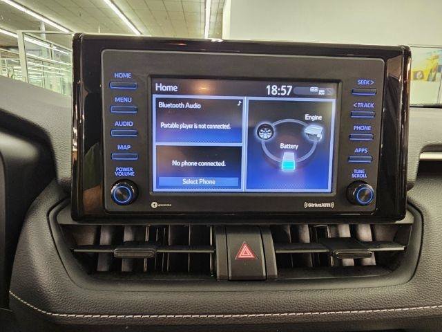 Used 2021 Toyota RAV4 LE AWD/4WD image 16