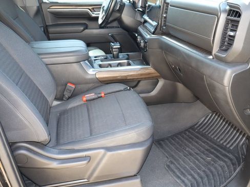 Used 2023 Chevrolet Silverado 1500 RST w/ Z71 Off-Road Package AWD/4WD image 16