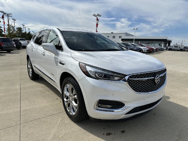 Certified 2020 Buick Enclave Avenir w/ Avenir Technology Package FWD image 18
