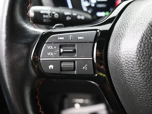 Used 2025 Honda Pilot TrailSport image 20
