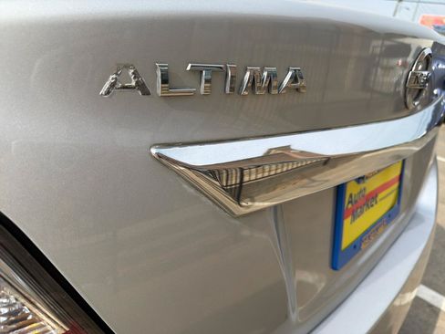 Used 2015 Nissan Altima 2.5 S w/ Power Driver Seat Package FWD image 39