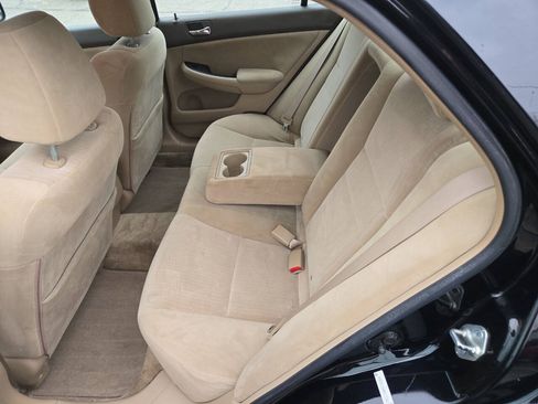 Used 2004 Honda Accord LX image 27