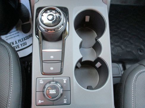 Used 2024 Ford Bronco Sport Badlands image 14