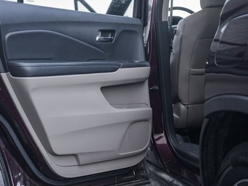 Used 2017 Honda Pilot EX-L image 41