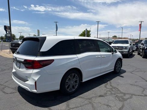 Used 2025 Honda Odyssey Touring image 6