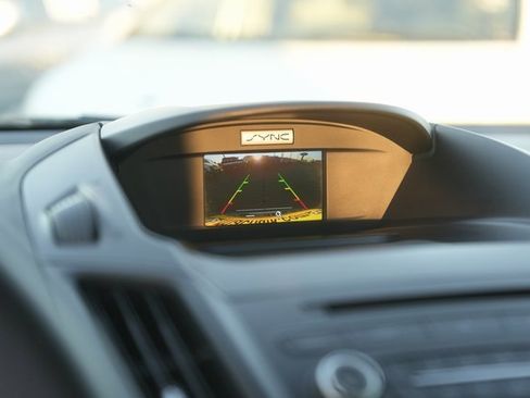 Used 2018 Ford Escape S image 26