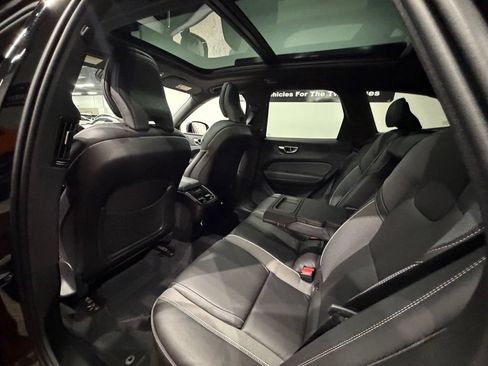 Used 2020 Volvo XC60 T5 R-Design w/ Protection Package Premier FWD image 26