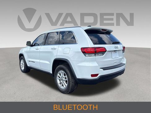 Used 2020 Jeep Grand Cherokee Laredo RWD image 3