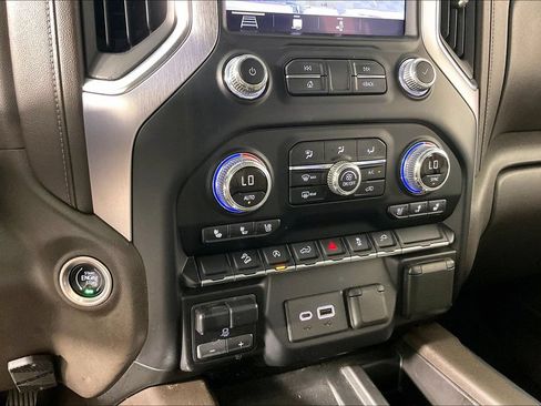 Used 2019 GMC Sierra 1500 SLT w/ SLT Premium Package AWD/4WD image 14
