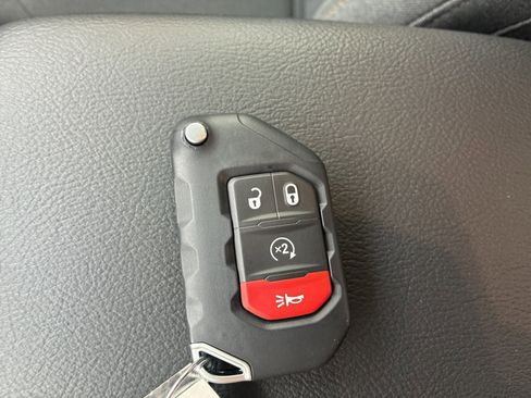 New 2026 Jeep Gladiator Sport image 28