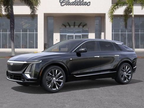 New 2026 Cadillac Lyriq Signature Luxury RWD image 2