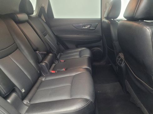 Used 2018 Nissan Rogue SL w/ Premium Package AWD/4WD image 19
