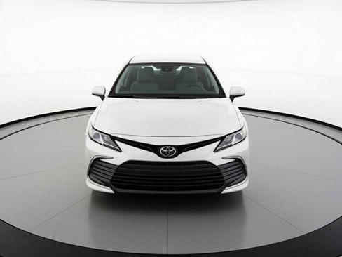 Used 2023 Toyota Camry LE image 2