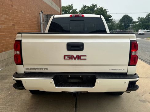 Used 2015 GMC Sierra 1500 Denali w/ Driver Alert Package AWD/4WD image 11