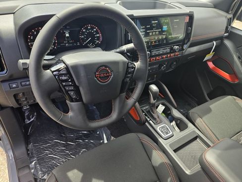 New 2026 Nissan Frontier PRO-4X w/ Tow Package AWD/4WD image 9