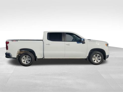 Used 2025 Chevrolet Silverado 1500 LT image 9