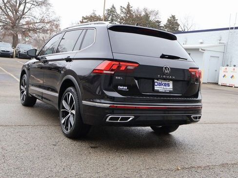 Used 2023 Volkswagen Tiguan SEL R-Line image 5
