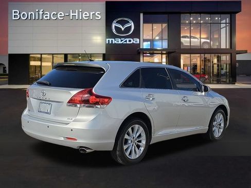 Used 2014 Toyota Venza XLE w/ XLE Premium Package FWD image 4