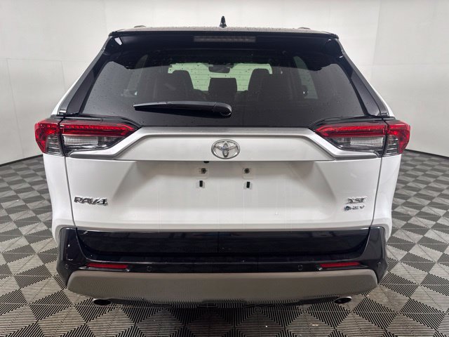 Used 2025 Toyota RAV4 XSE w/ Advanced Technology Package AWD/4WD image 22