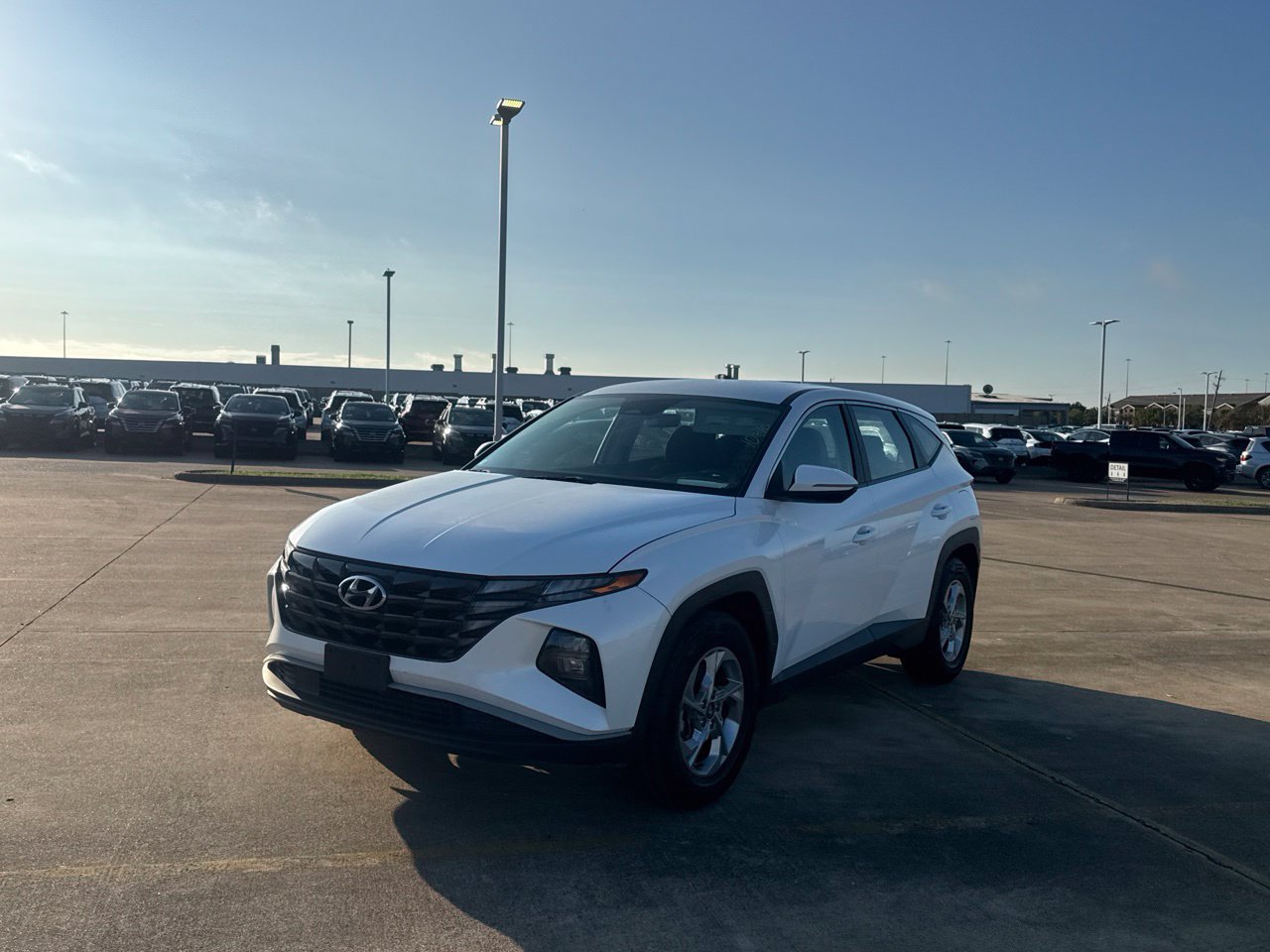 Used 2022 Hyundai Tucson SE w/ Cargo Package FWD image 13