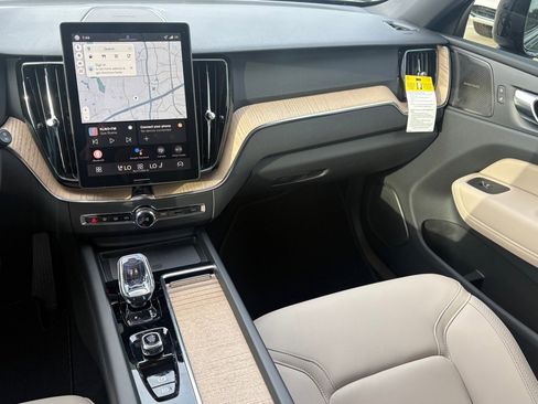 New 2026 Volvo XC60 B5 Plus w/ Protection Package Premier image 12