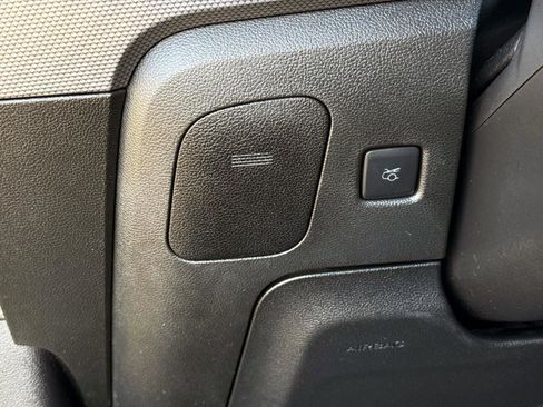 Used 2019 Ford Mustang Coupe w/ Equipment Group 101A image 25