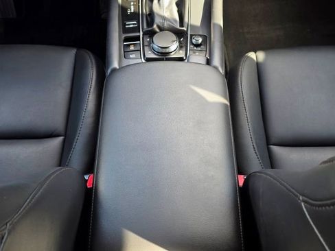 Used 2020 MAZDA MAZDA3 Select image 21