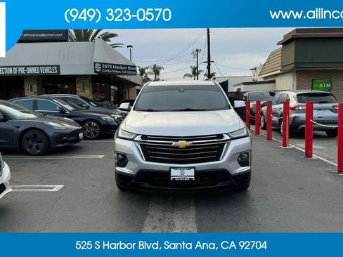 Used 2022 Chevrolet Traverse LT AWD/4WD image 2