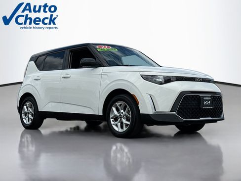 Used 2023 Kia Soul S FWD image 1