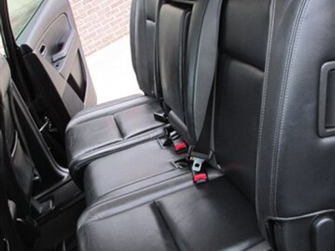 Used 2012 MAZDA CX-9 Touring w/ Moonroof & Bose Audio Pkg image 13