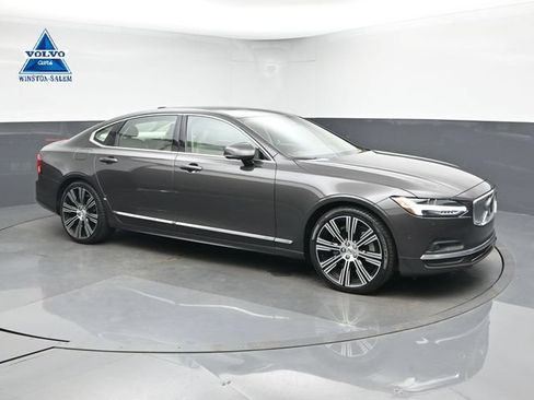 Used 2023 Volvo S90 B6 Ultimate w/ Protection Package Premier AWD/4WD image 1