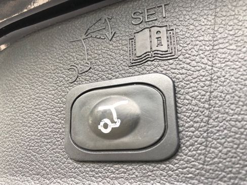 Used 2019 Ford Escape SEL AWD/4WD image 23