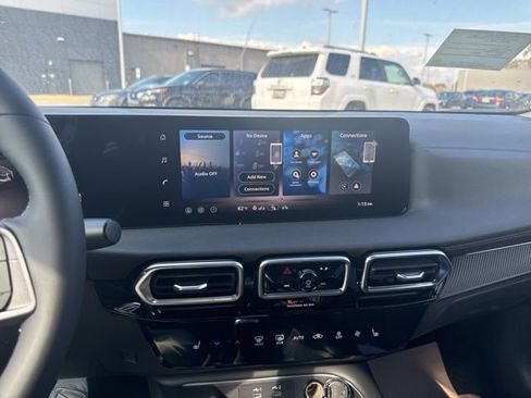 New 2026 Nissan Sentra SV w/ SV Convenience Package FWD image 12