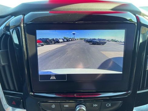 Used 2023 Chevrolet Traverse LT AWD/4WD image 31
