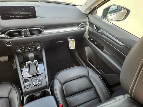 New 2025 MAZDA CX-5 AWD 2.5 S w/ Preferred Package image 12