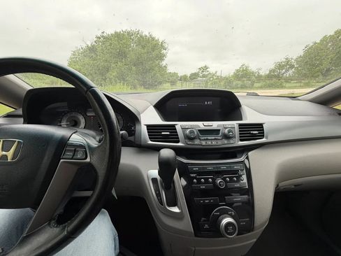 Used 2012 Honda Odyssey EX-L image 25