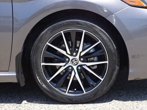 Certified 2023 Toyota Camry SE FWD image 7