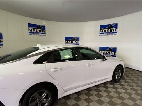 Used 2023 Kia K5 LXS image 2