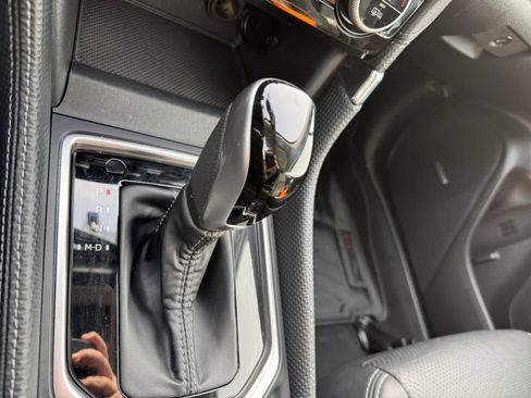 Used 2023 Subaru Forester Touring image 8