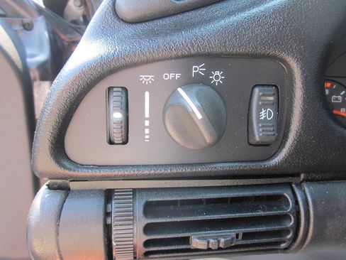 Used 1996 Chevrolet Camaro Z28 RWD image 21