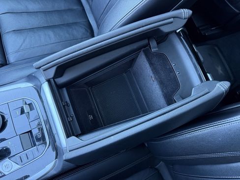 Used 2019 BMW X7 xDrive50i w/ M Sport Package image 29