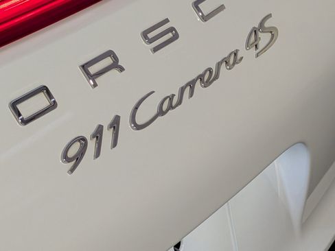 Certified 2014 Porsche 911 Carrera 4S AWD/4WD image 18