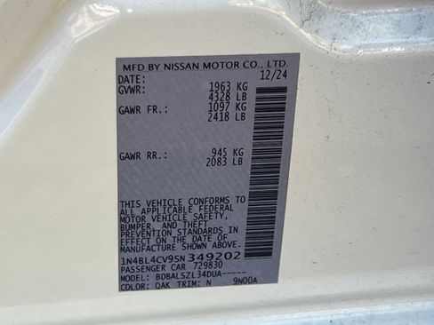 Used 2025 Nissan Altima 2.5 SR image 24