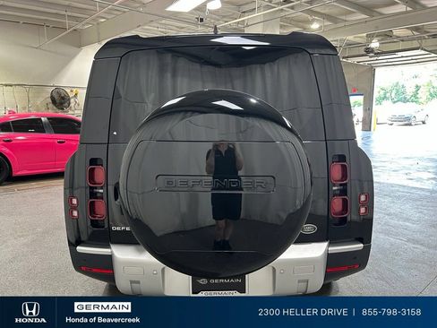 Used 2023 Land Rover Defender 130 SE AWD/4WD image 7
