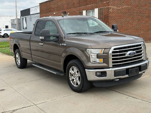 Used 2016 Ford F150 XLT w/ Equipment Group 301A Mid image 4